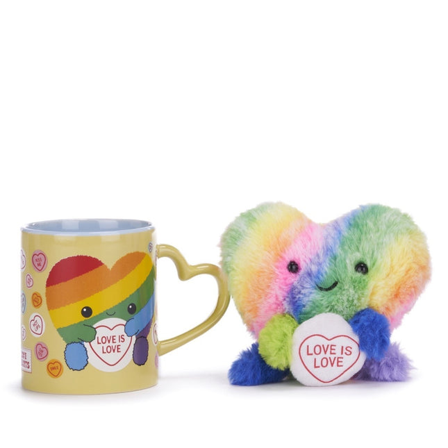 Love Hearts Cadeauset regenboog hart - Love is love - mok en knuffel